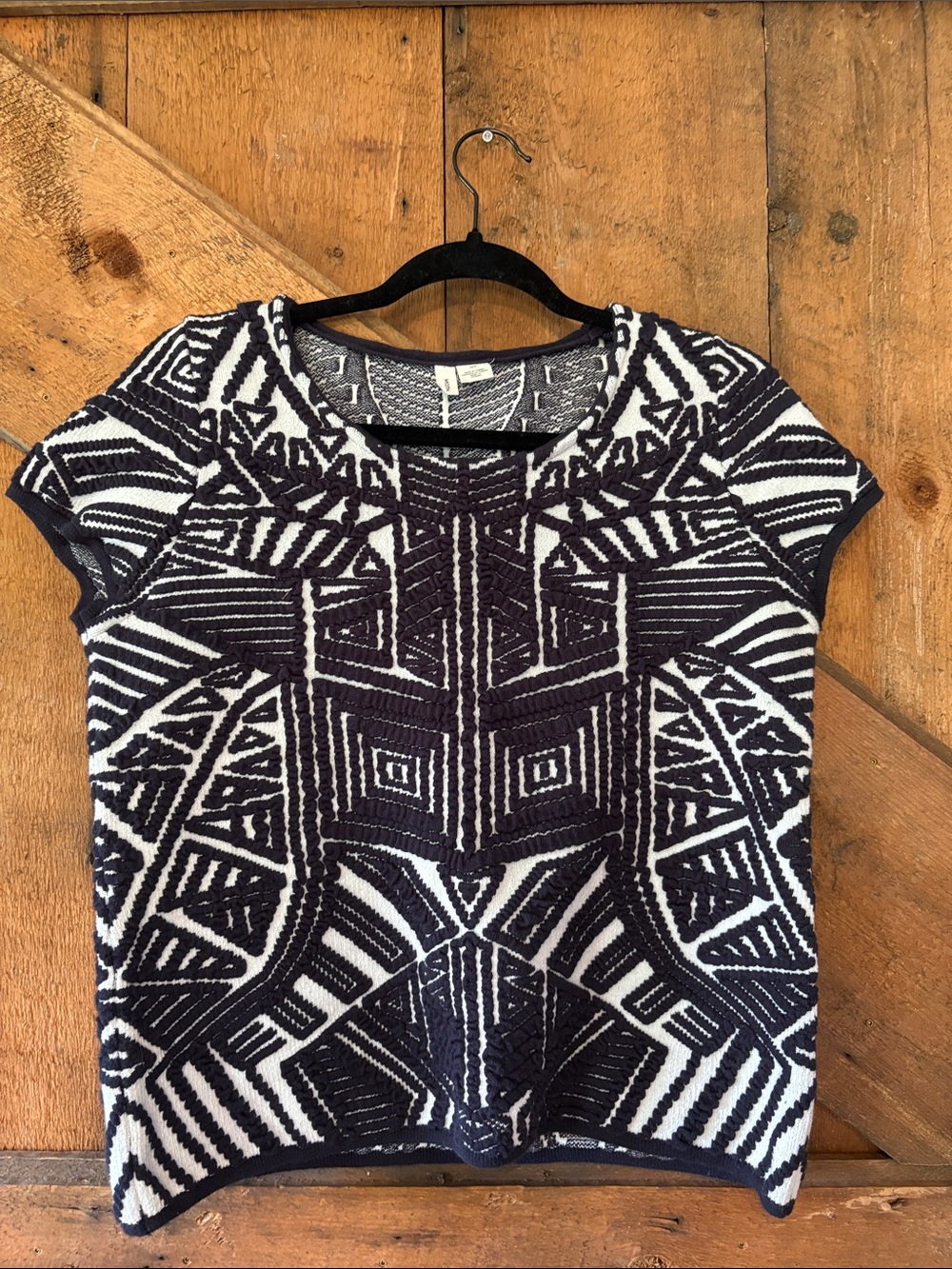 Moth Navy White Geometric Textured Knit Short Sleeve Top Womens Medium RN66170